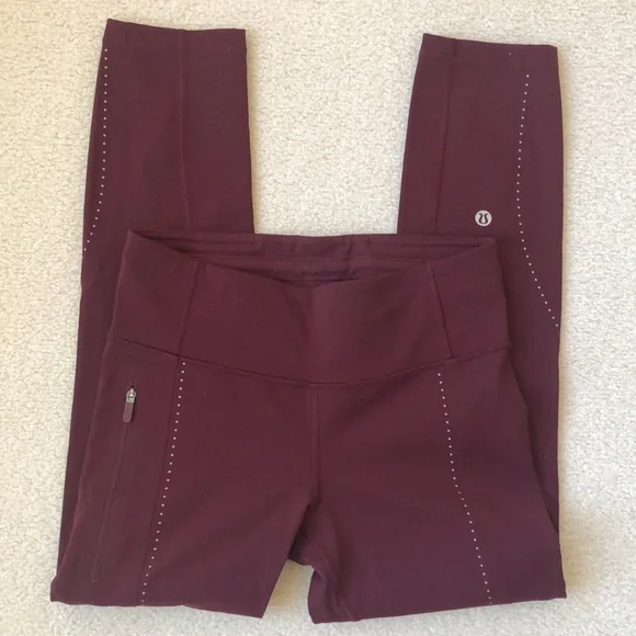 Lululemon Extra Mile Crop (Reflective 23") - Full-On® Luxteme in Garnet, Size 4 - Picture 4 of 16